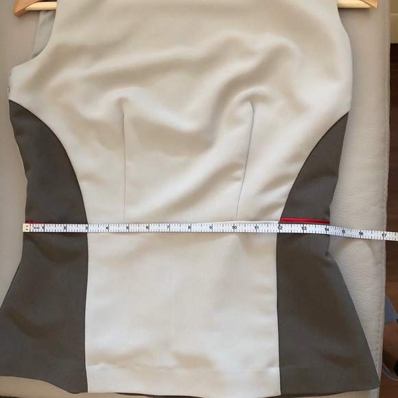 Banana Republic ‘NWOT’ women’s sleeveless peplum top, Size US 4 - Picture 12 of 14